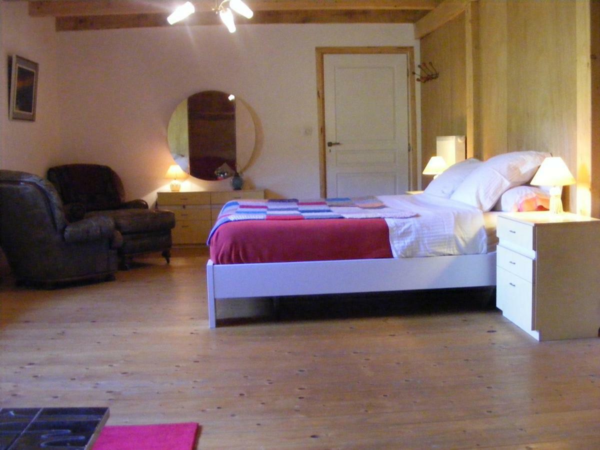 Les Grandes Fontaines Bed & Breakfast La Longine Dış mekan fotoğraf
